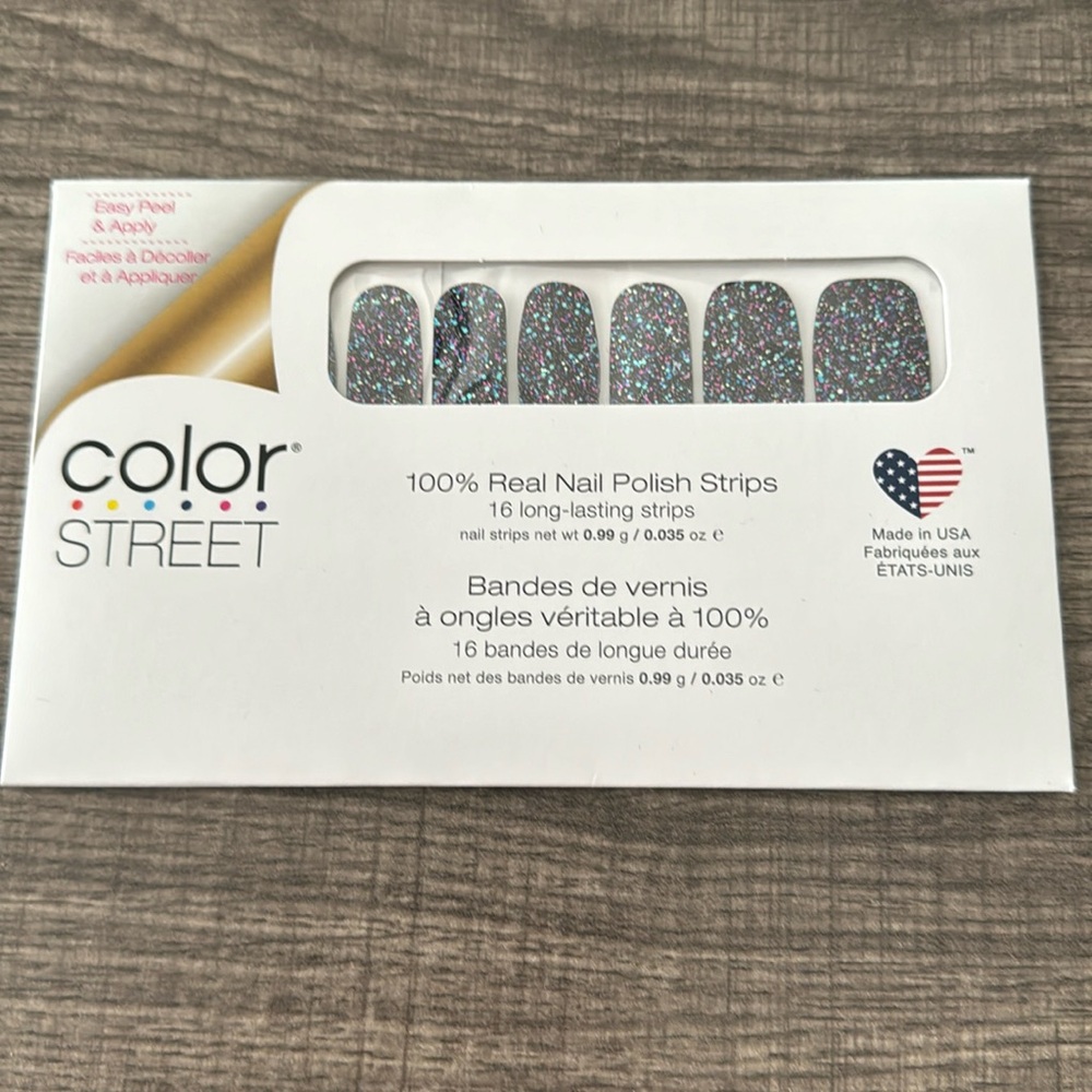 Color Street “Holidaze” Nail Polish Strips